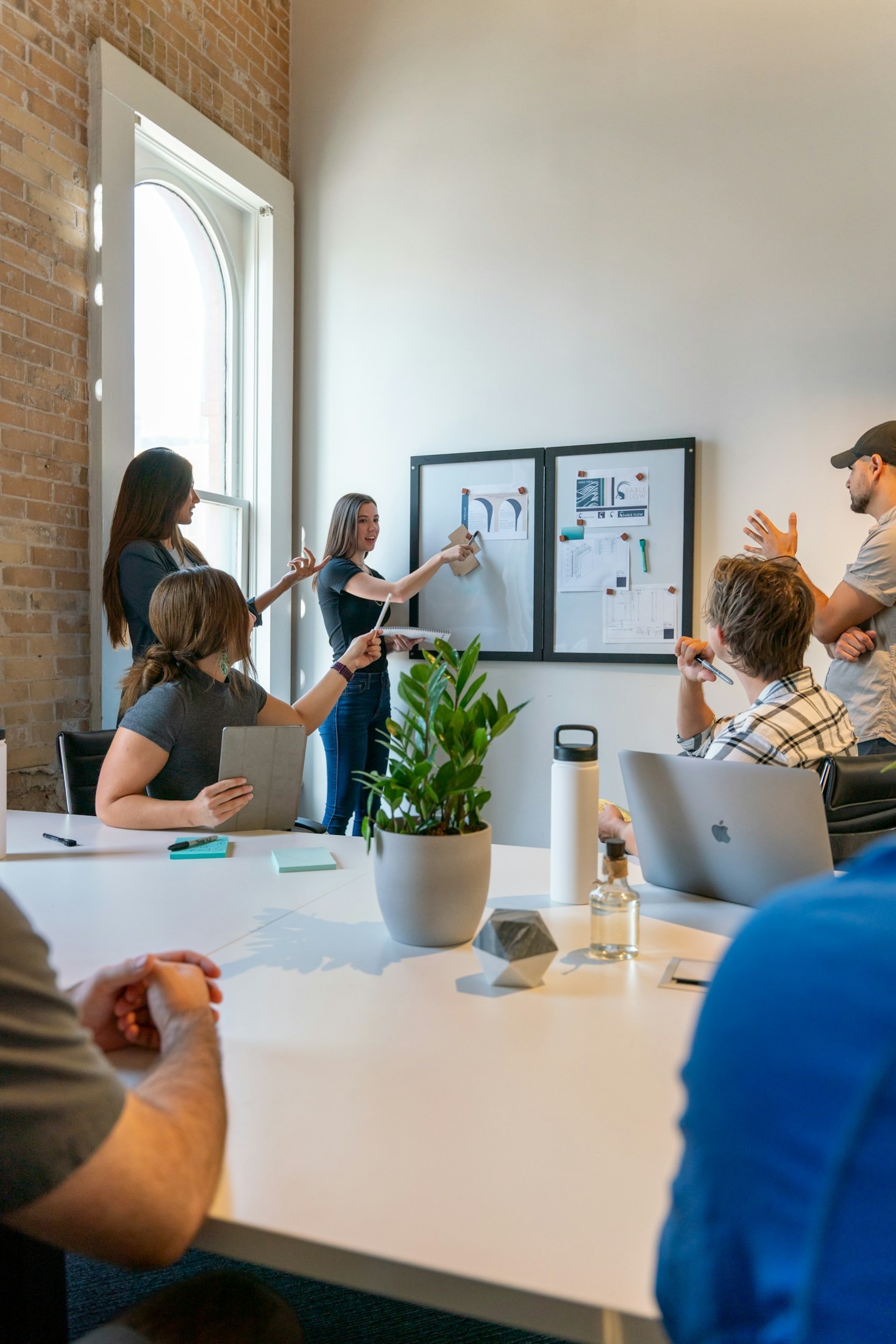 Building a Strong Workforce: Expert Approaches to HR